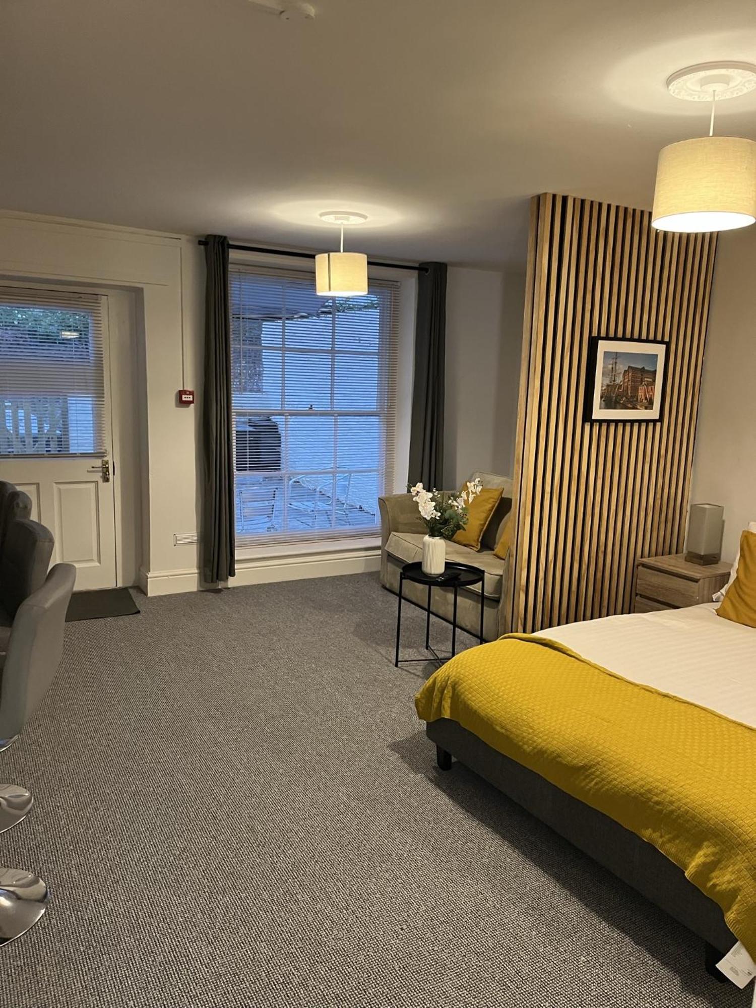 The Cozy Apartment Gloucester Eksteriør bilde